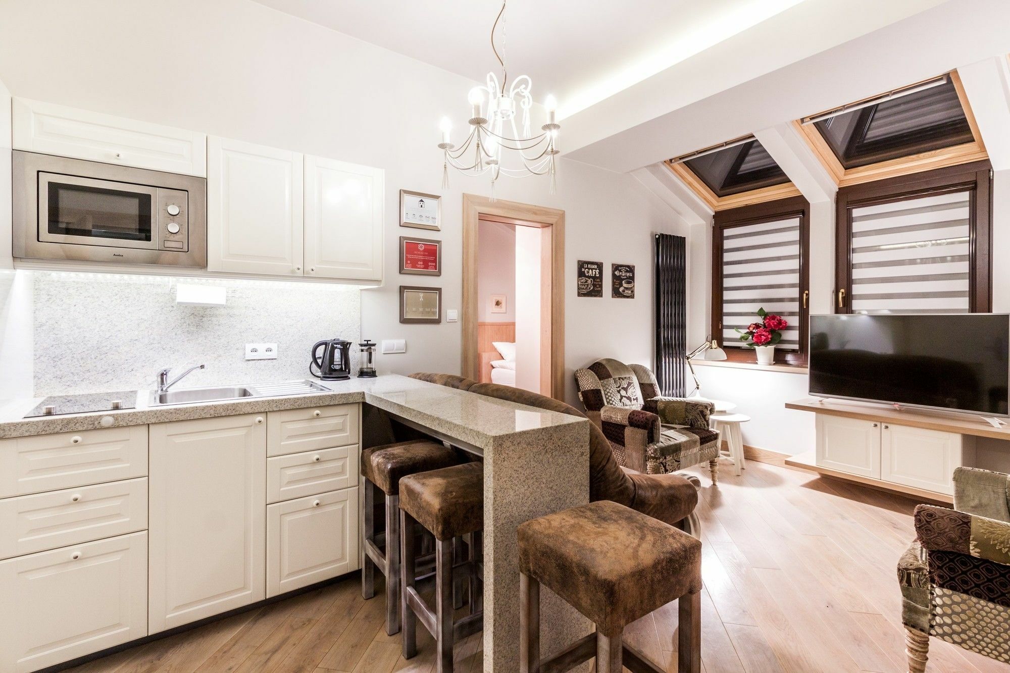 Aparthotel Parkside Old Town 3*