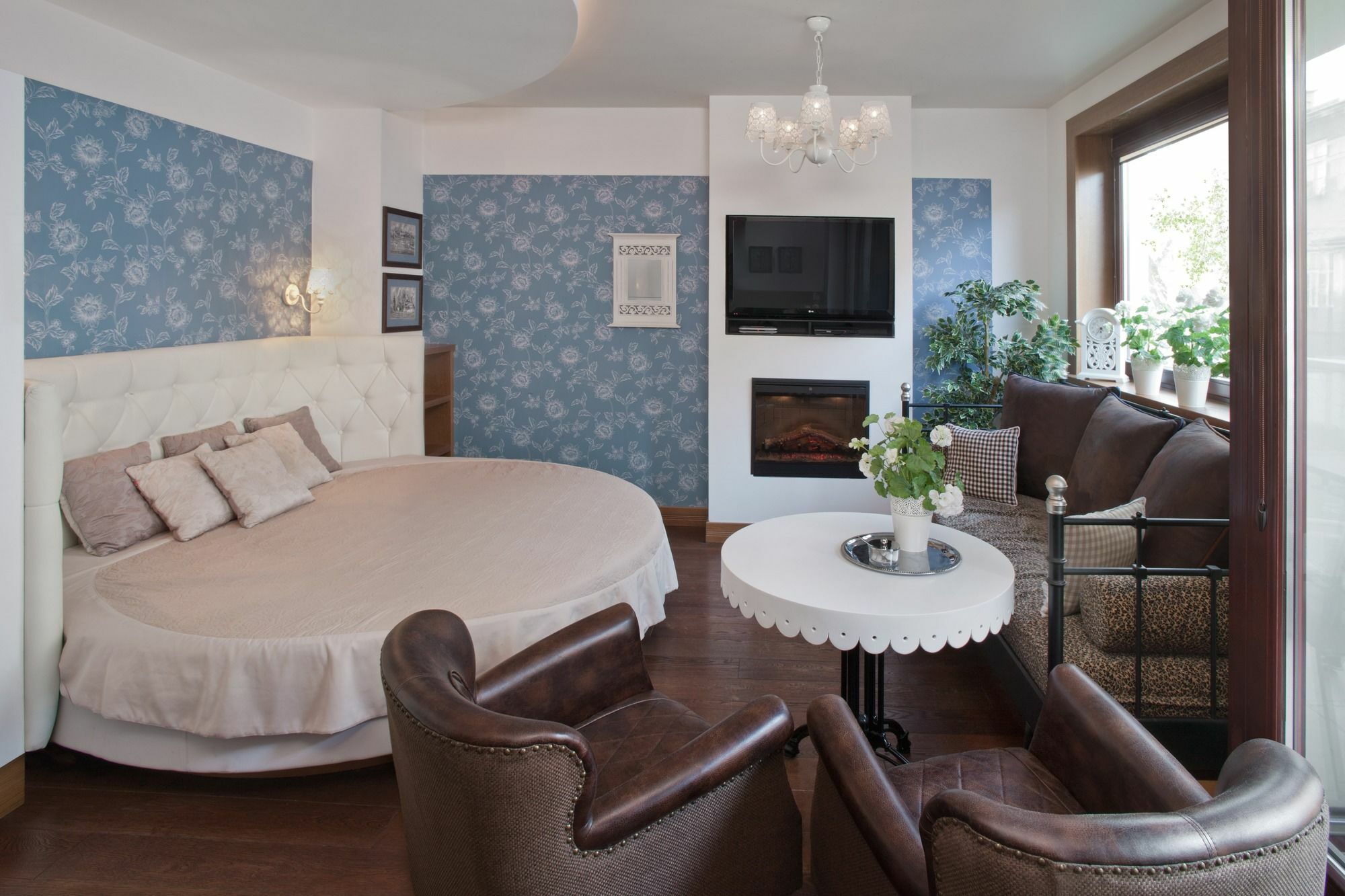Parkside Old Town Aparthotel 3*